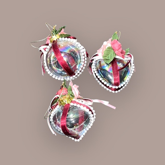 House Of Lloyd Christmas Victorian Romance Ornaments - Picture 10 of 10